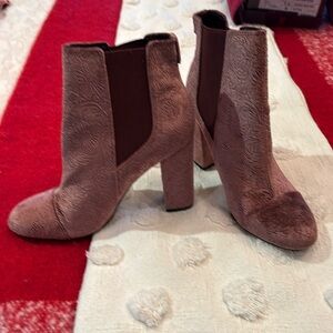 Slightly worn Sam Edelman made ankle boot like new